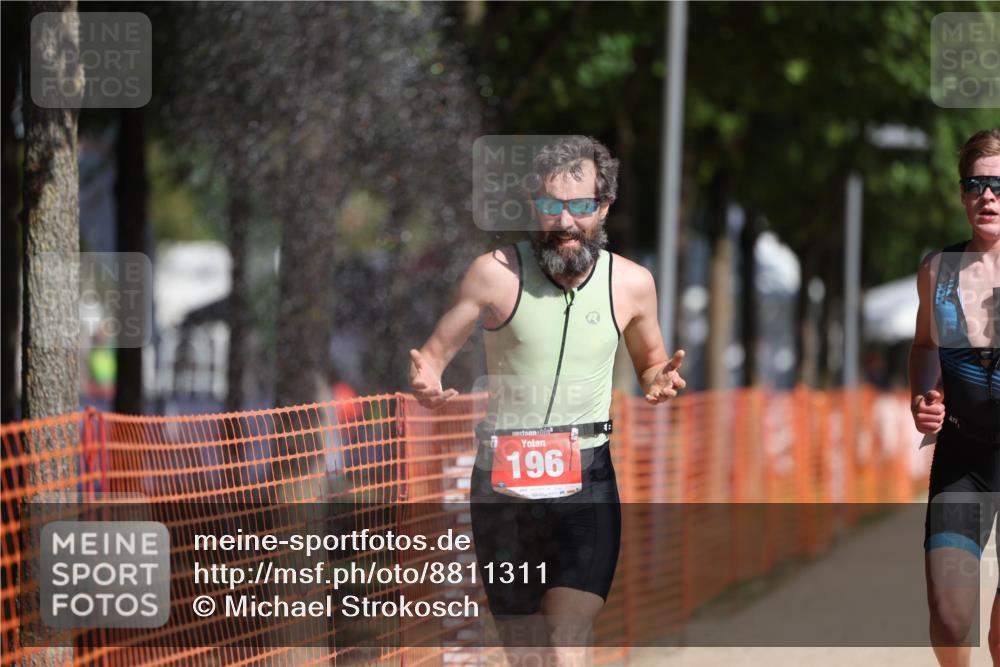 07.09.2025 - 19. Norderstedt Triathlon Michael Strokosch http://msf.ph/oto/8811311 07.09.2025 11:40:12 Laufen 196, 1171, 1323 meine-sportfotos.de