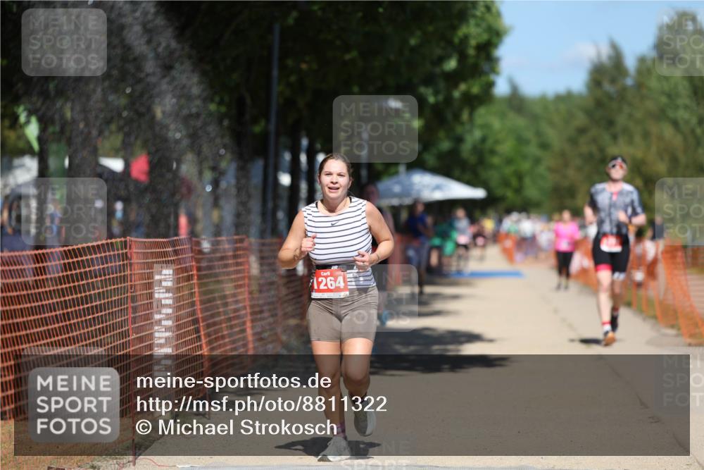 07.09.2025 - 19. Norderstedt Triathlon Michael Strokosch http://msf.ph/oto/8811322 07.09.2025 13:27:58 Laufen 262, 1264, 1271 meine-sportfotos.de