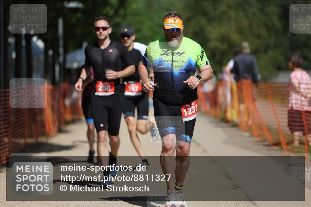 07.09.2025 - 19. Norderstedt Triathlon Michael Strokosch http://msf.ph/oto/8811327 07.09.2025 12:49:49 Laufen 137, 167, 207, 260, 721, 1237 meine-sportfotos.de