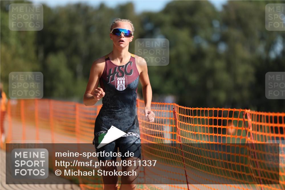 07.09.2025 - 19. Norderstedt Triathlon Michael Strokosch http://msf.ph/oto/8811337 07.09.2025 10:41:49 Laufen 657, 673, 1148 meine-sportfotos.de