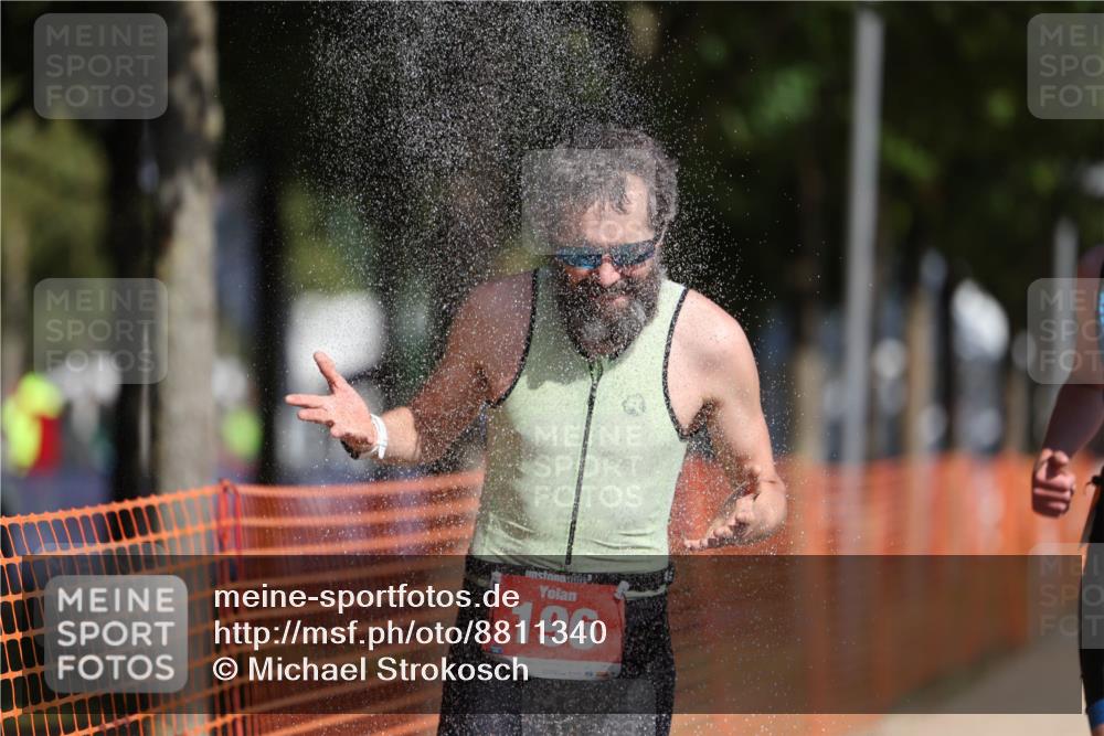 07.09.2025 - 19. Norderstedt Triathlon Michael Strokosch http://msf.ph/oto/8811340 07.09.2025 11:40:13 Laufen 196, 1171, 1323 meine-sportfotos.de