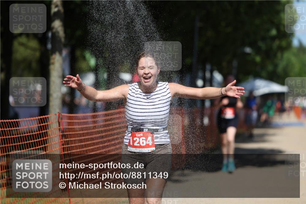 07.09.2025 - 19. Norderstedt Triathlon Michael Strokosch http://msf.ph/oto/8811349 07.09.2025 13:27:59 Laufen 262, 1264, 1271 meine-sportfotos.de