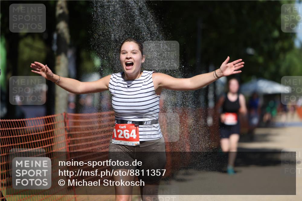 07.09.2025 - 19. Norderstedt Triathlon Michael Strokosch http://msf.ph/oto/8811357 07.09.2025 13:27:59 Laufen 262, 1264, 1271 meine-sportfotos.de