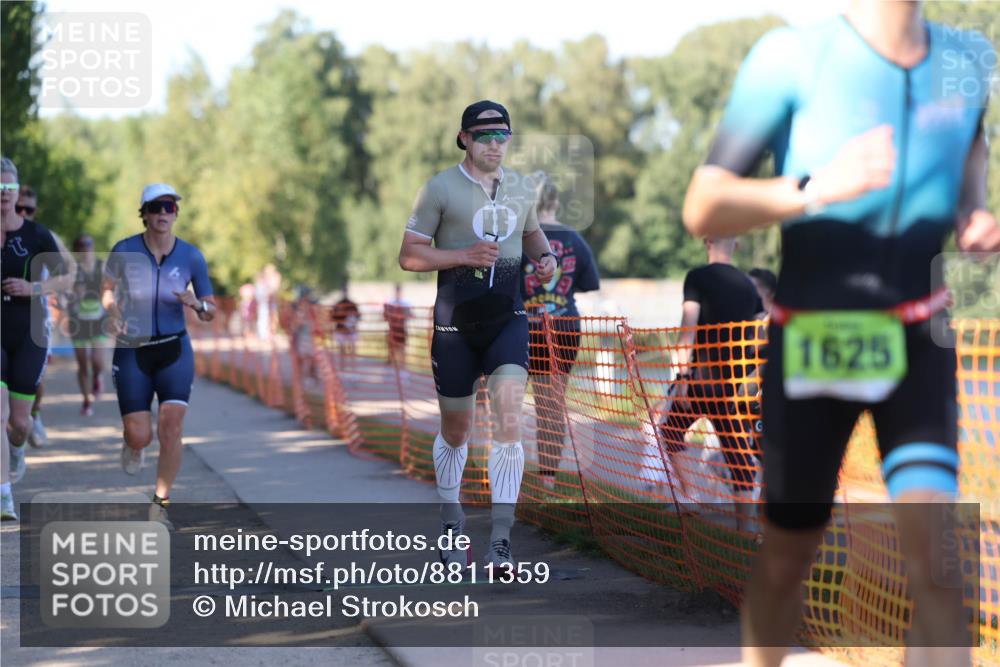 07.09.2025 - 19. Norderstedt Triathlon Michael Strokosch http://msf.ph/oto/8811359 07.09.2025 16:17:59 Laufen 397, 515, 884, 1044, 1076, 1450, 1595, 1625 meine-sportfotos.de