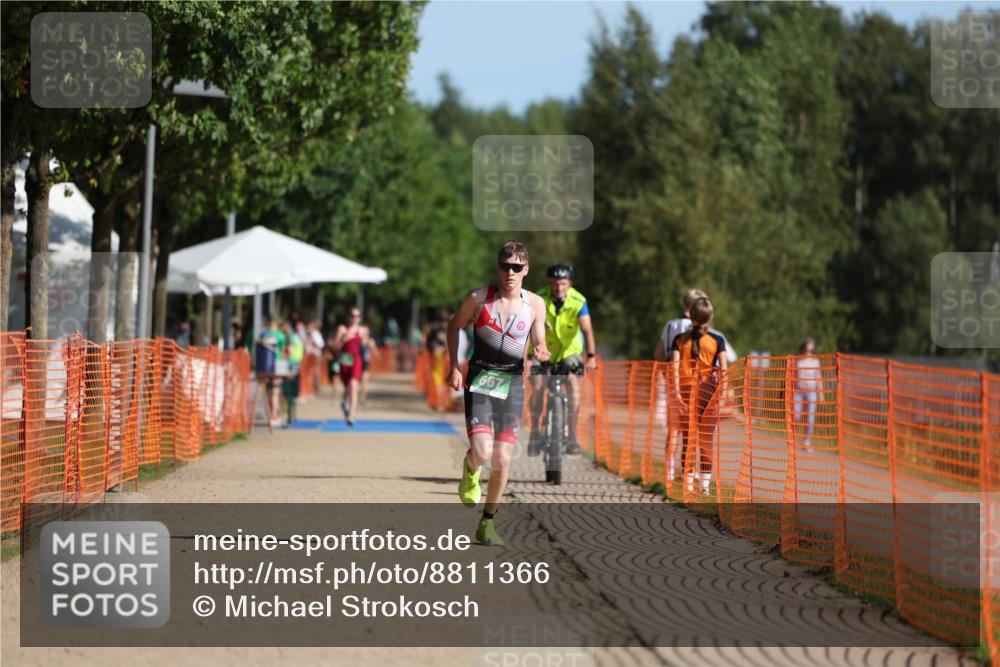 07.09.2025 - 19. Norderstedt Triathlon Michael Strokosch http://msf.ph/oto/8811366 07.09.2025 10:41:58 Laufen 667 meine-sportfotos.de