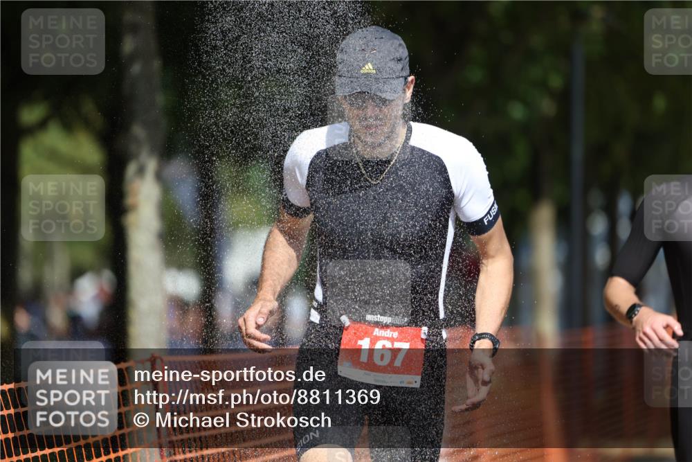 07.09.2025 - 19. Norderstedt Triathlon Michael Strokosch http://msf.ph/oto/8811369 07.09.2025 12:49:51 Laufen 137, 167, 260, 721, 1237 meine-sportfotos.de