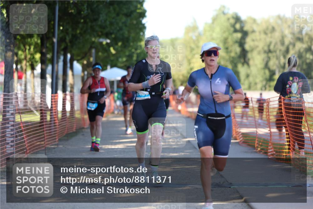 07.09.2025 - 19. Norderstedt Triathlon Michael Strokosch http://msf.ph/oto/8811371 07.09.2025 16:18:01 Laufen 397, 438, 515, 884, 1044, 1076, 1450, 1595, 1625 meine-sportfotos.de