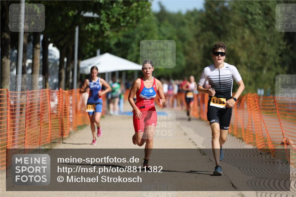 07.09.2025 - 19. Norderstedt Triathlon Michael Strokosch http://msf.ph/oto/8811382 07.09.2025 11:40:24 Laufen 1185, 1189, 1194 meine-sportfotos.de
