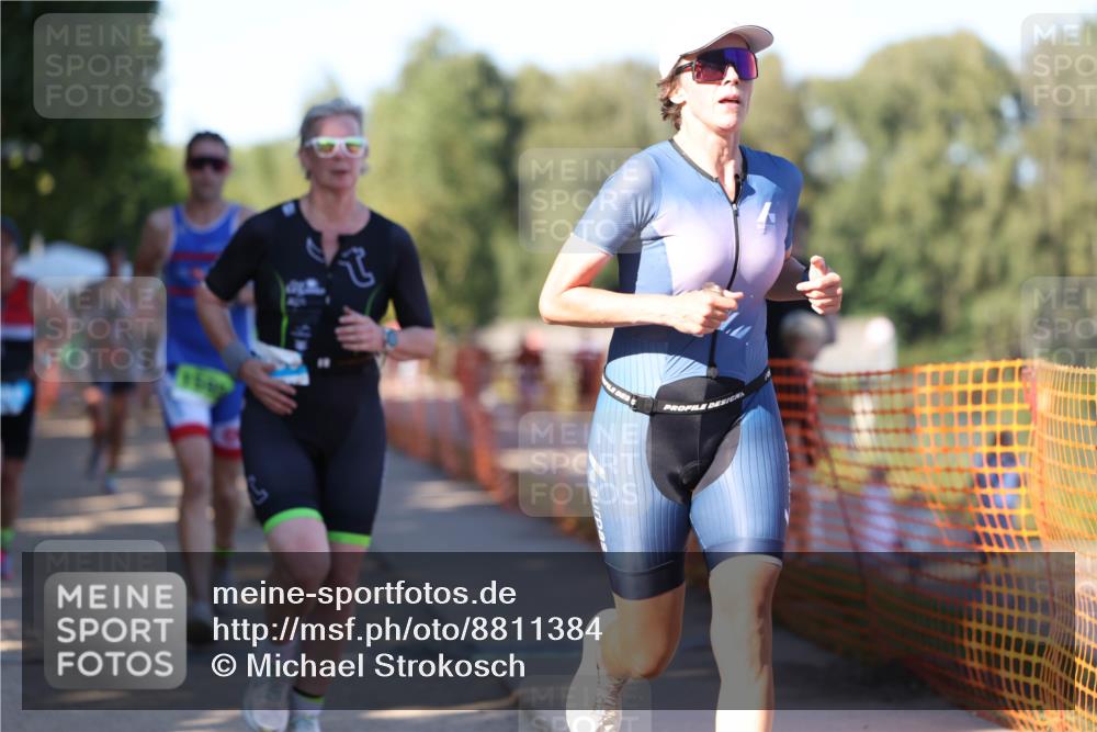 07.09.2025 - 19. Norderstedt Triathlon Michael Strokosch http://msf.ph/oto/8811384 07.09.2025 16:18:02 Laufen 438, 515, 884, 1044, 1076, 1450, 1595, 1625 meine-sportfotos.de