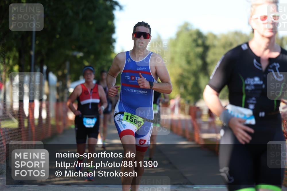 07.09.2025 - 19. Norderstedt Triathlon Michael Strokosch http://msf.ph/oto/8811390 07.09.2025 16:18:03 Laufen 438, 515, 884, 1044, 1076, 1450, 1595 meine-sportfotos.de
