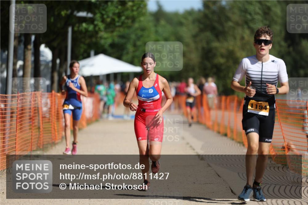 07.09.2025 - 19. Norderstedt Triathlon Michael Strokosch http://msf.ph/oto/8811427 07.09.2025 11:40:25 Laufen 1185, 1189, 1194 meine-sportfotos.de