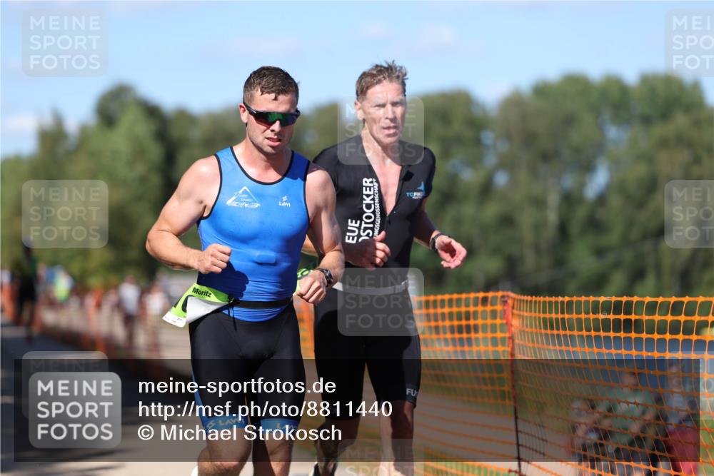 07.09.2025 - 19. Norderstedt Triathlon Michael Strokosch http://msf.ph/oto/8811440 07.09.2025 15:20:53 Laufen 972, 989, 1010 meine-sportfotos.de