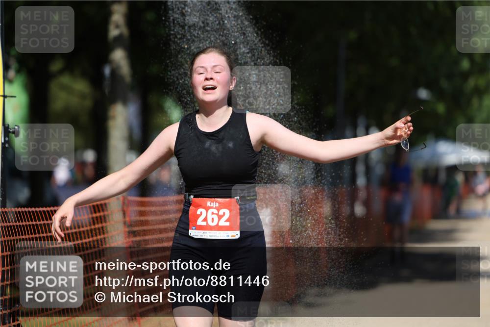 07.09.2025 - 19. Norderstedt Triathlon Michael Strokosch http://msf.ph/oto/8811446 07.09.2025 13:28:03 Laufen 262, 1264, 1271, 1295 meine-sportfotos.de