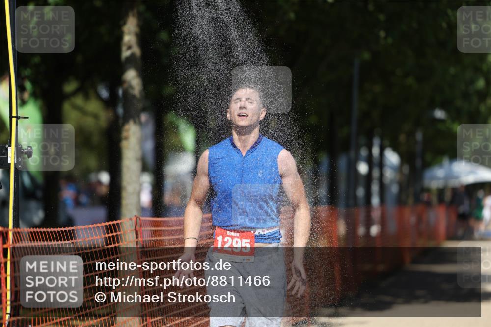 07.09.2025 - 19. Norderstedt Triathlon Michael Strokosch http://msf.ph/oto/8811466 07.09.2025 13:28:09 Laufen 336, 1295 meine-sportfotos.de