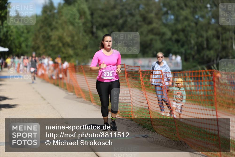 07.09.2025 - 19. Norderstedt Triathlon Michael Strokosch http://msf.ph/oto/8811512 07.09.2025 13:28:11 Laufen 336, 1295 meine-sportfotos.de