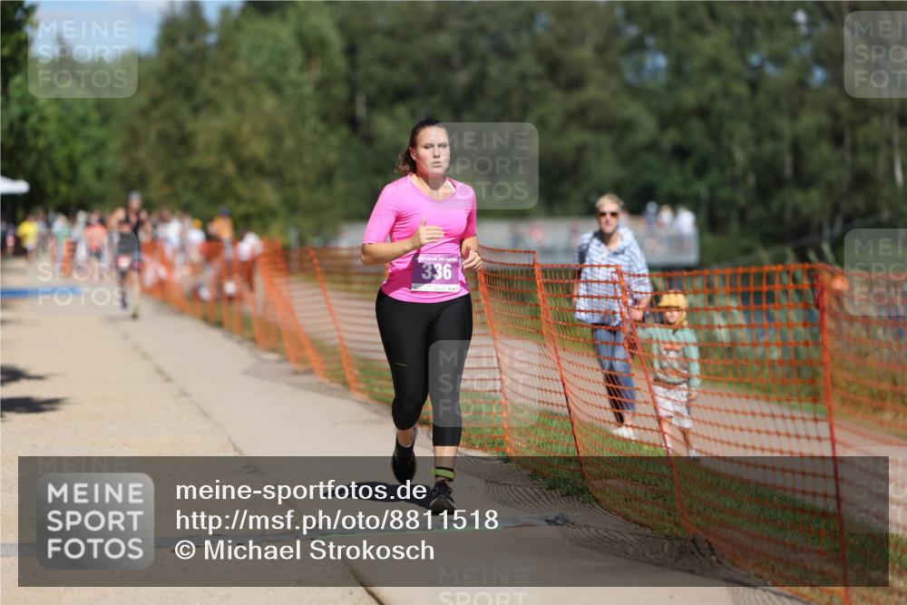 07.09.2025 - 19. Norderstedt Triathlon Michael Strokosch http://msf.ph/oto/8811518 07.09.2025 13:28:11 Laufen 336, 1295 meine-sportfotos.de