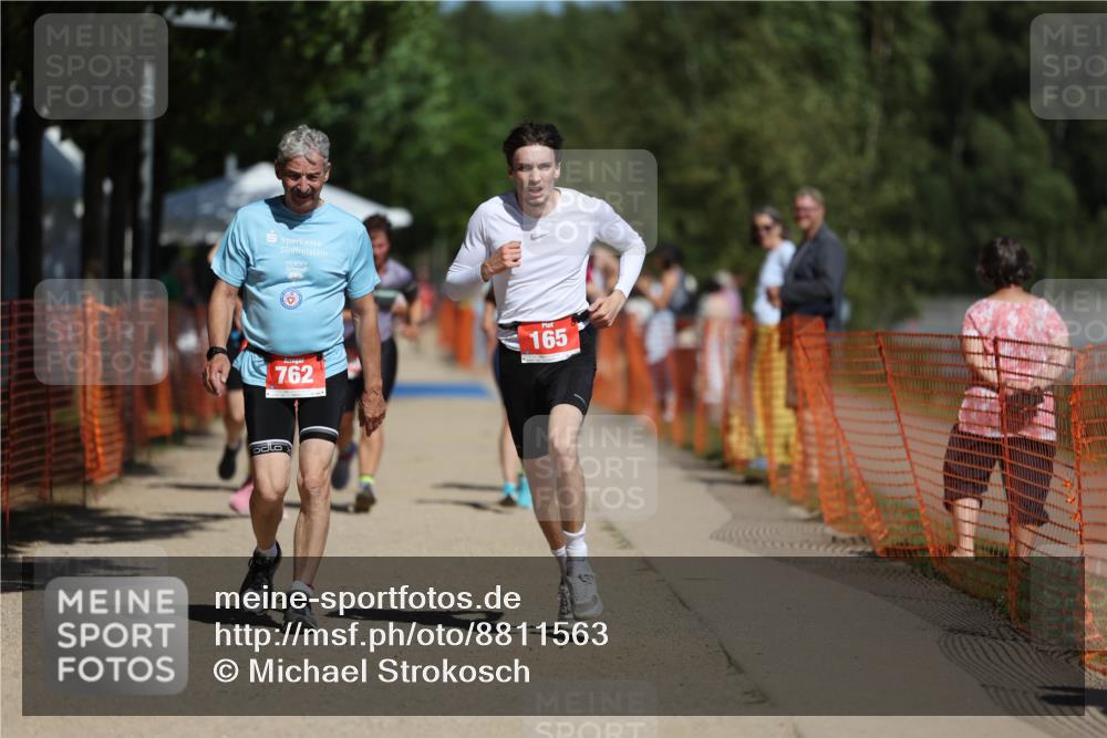 07.09.2025 - 19. Norderstedt Triathlon Michael Strokosch http://msf.ph/oto/8811563 07.09.2025 12:50:07 Laufen 165, 762, 1242, 1286, 1381 meine-sportfotos.de