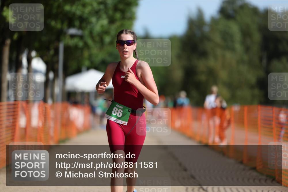 07.09.2025 - 19. Norderstedt Triathlon Michael Strokosch http://msf.ph/oto/8811581 07.09.2025 10:42:12 Laufen 68, 86, 648 meine-sportfotos.de