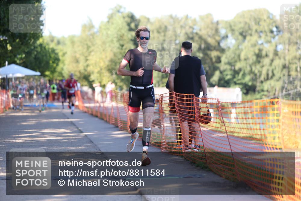 07.09.2025 - 19. Norderstedt Triathlon Michael Strokosch http://msf.ph/oto/8811584 07.09.2025 16:18:38 Laufen 467, 885, 905, 942 meine-sportfotos.de