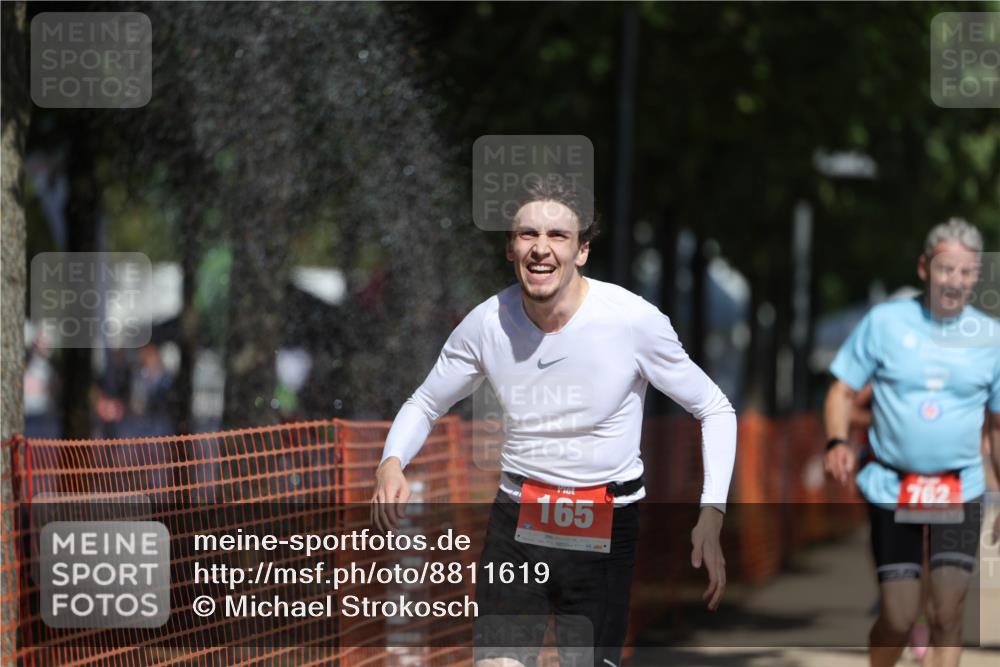 07.09.2025 - 19. Norderstedt Triathlon Michael Strokosch http://msf.ph/oto/8811619 07.09.2025 12:50:09 Laufen 165, 762, 1242, 1286, 1339, 1381 meine-sportfotos.de