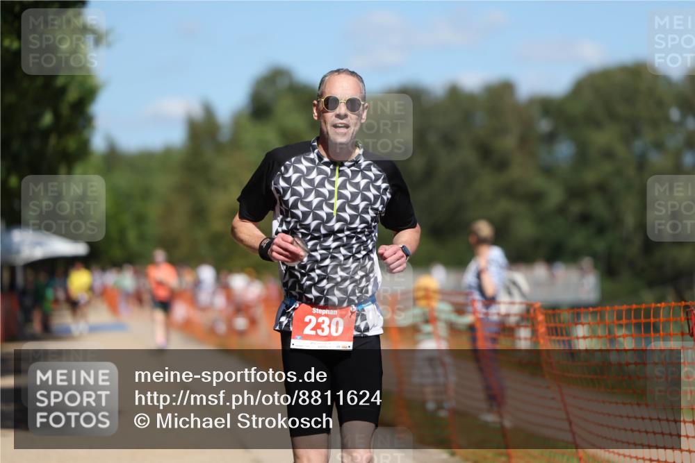 07.09.2025 - 19. Norderstedt Triathlon Michael Strokosch http://msf.ph/oto/8811624 07.09.2025 13:28:23 Laufen 230, 698 meine-sportfotos.de