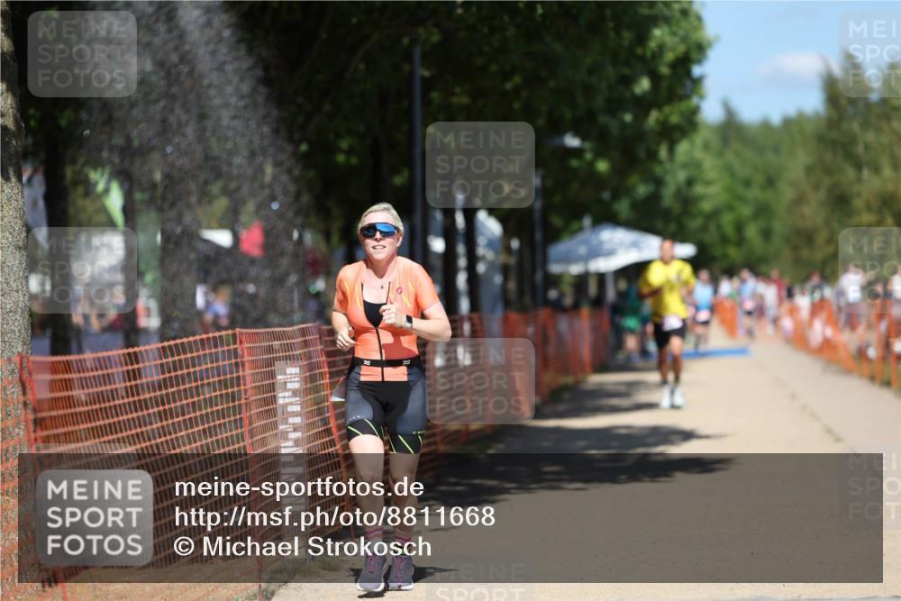 07.09.2025 - 19. Norderstedt Triathlon Michael Strokosch http://msf.ph/oto/8811668 07.09.2025 13:28:32 Laufen 330, 1337 meine-sportfotos.de