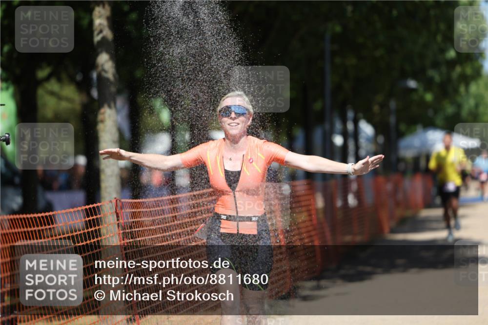 07.09.2025 - 19. Norderstedt Triathlon Michael Strokosch http://msf.ph/oto/8811680 07.09.2025 13:28:34 Laufen 330, 1337 meine-sportfotos.de