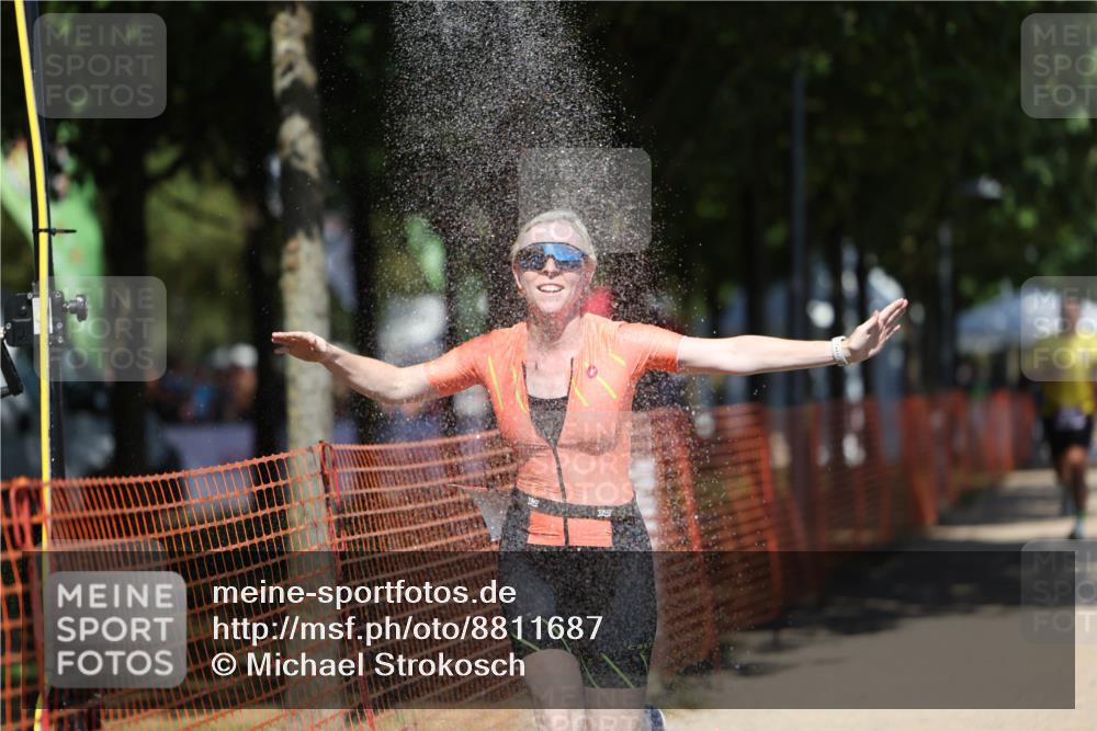 07.09.2025 - 19. Norderstedt Triathlon Michael Strokosch http://msf.ph/oto/8811687 07.09.2025 13:28:34 Laufen 330, 1337 meine-sportfotos.de