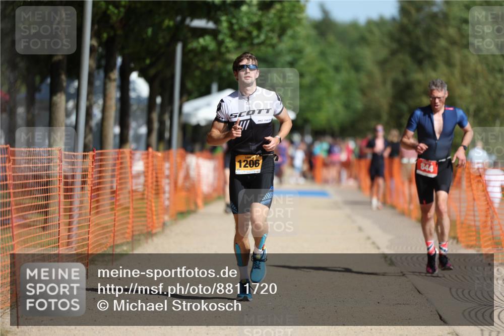 07.09.2025 - 19. Norderstedt Triathlon Michael Strokosch http://msf.ph/oto/8811720 07.09.2025 11:40:53 Laufen 844, 1206 meine-sportfotos.de