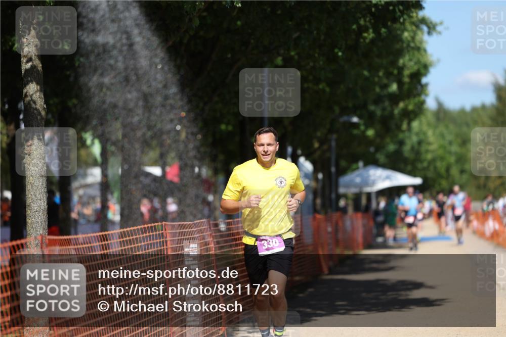 07.09.2025 - 19. Norderstedt Triathlon Michael Strokosch http://msf.ph/oto/8811723 07.09.2025 13:28:39 Laufen 330 meine-sportfotos.de