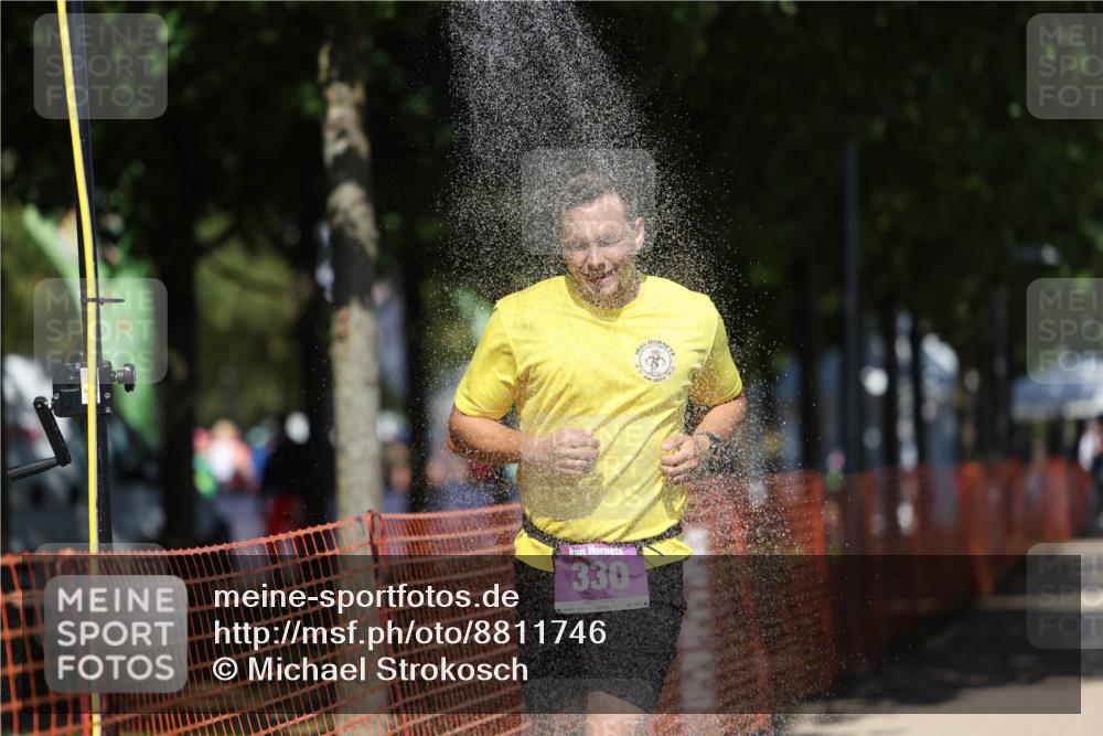 07.09.2025 - 19. Norderstedt Triathlon Michael Strokosch http://msf.ph/oto/8811746 07.09.2025 13:28:40 Laufen 330 meine-sportfotos.de