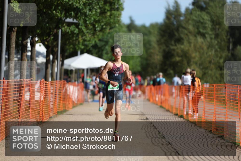 07.09.2025 - 19. Norderstedt Triathlon Michael Strokosch http://msf.ph/oto/8811767 07.09.2025 10:42:27 Laufen 652, 686 meine-sportfotos.de