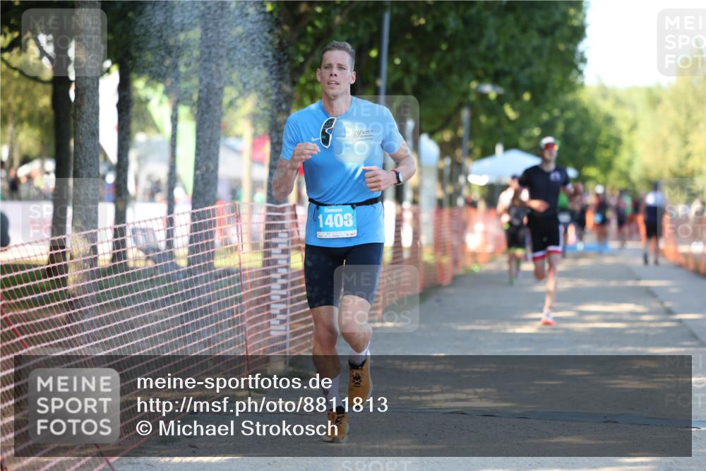07.09.2025 - 19. Norderstedt Triathlon Michael Strokosch http://msf.ph/oto/8811813 07.09.2025 16:19:27 Laufen 534, 544 meine-sportfotos.de