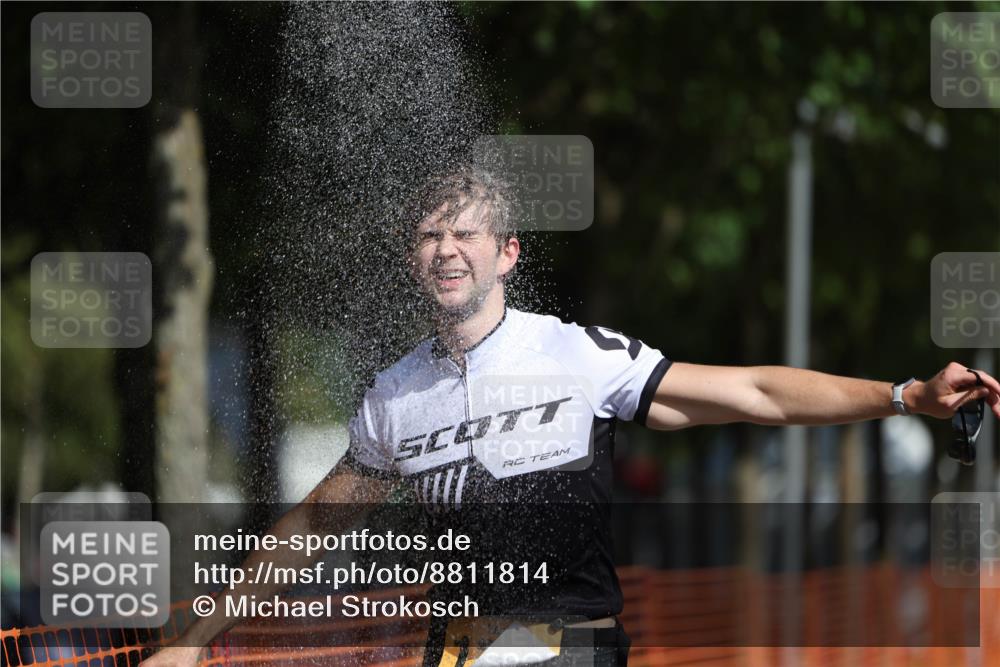 07.09.2025 - 19. Norderstedt Triathlon Michael Strokosch http://msf.ph/oto/8811814 07.09.2025 11:40:56 Laufen 844, 1206 meine-sportfotos.de