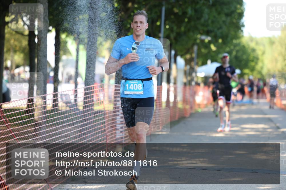 07.09.2025 - 19. Norderstedt Triathlon Michael Strokosch http://msf.ph/oto/8811816 07.09.2025 16:19:28 Laufen 534, 544, 1049 meine-sportfotos.de