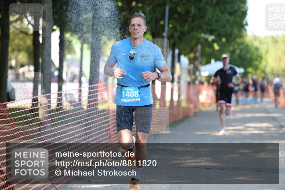 07.09.2025 - 19. Norderstedt Triathlon Michael Strokosch http://msf.ph/oto/8811820 07.09.2025 16:19:28 Laufen 534, 544, 1049 meine-sportfotos.de