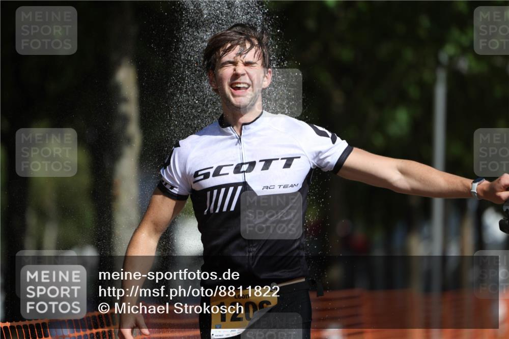 07.09.2025 - 19. Norderstedt Triathlon Michael Strokosch http://msf.ph/oto/8811822 07.09.2025 11:40:56 Laufen 844, 1206 meine-sportfotos.de