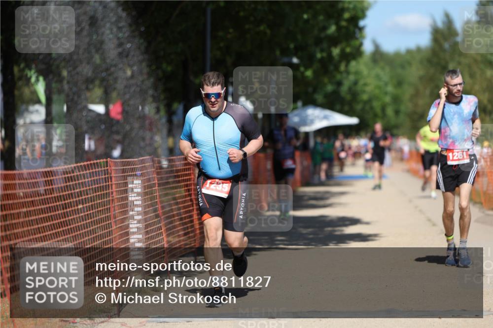 07.09.2025 - 19. Norderstedt Triathlon Michael Strokosch http://msf.ph/oto/8811827 07.09.2025 13:28:52 Laufen 858, 1235, 1261 meine-sportfotos.de
