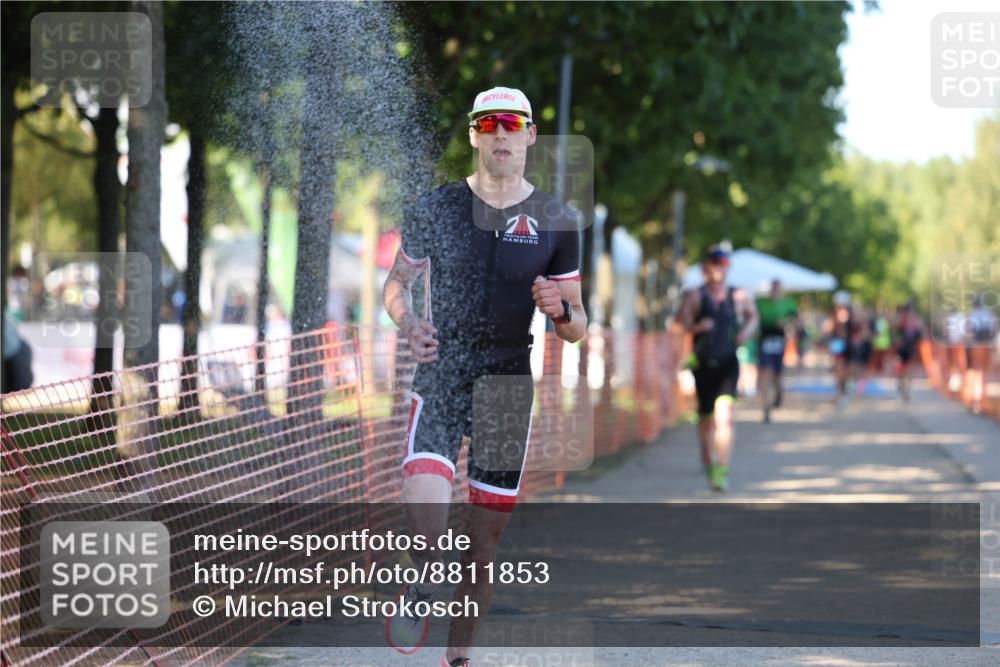 07.09.2025 - 19. Norderstedt Triathlon Michael Strokosch http://msf.ph/oto/8811853 07.09.2025 16:19:31 Laufen 534, 544, 1049 meine-sportfotos.de