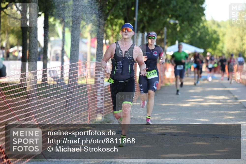 07.09.2025 - 19. Norderstedt Triathlon Michael Strokosch http://msf.ph/oto/8811868 07.09.2025 16:19:35 Laufen 534, 544, 939, 1049 meine-sportfotos.de