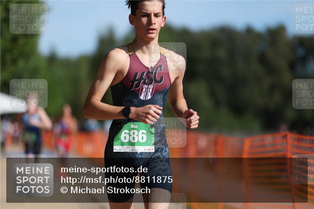 07.09.2025 - 19. Norderstedt Triathlon Michael Strokosch http://msf.ph/oto/8811875 07.09.2025 10:42:31 Laufen 652, 672, 686 meine-sportfotos.de