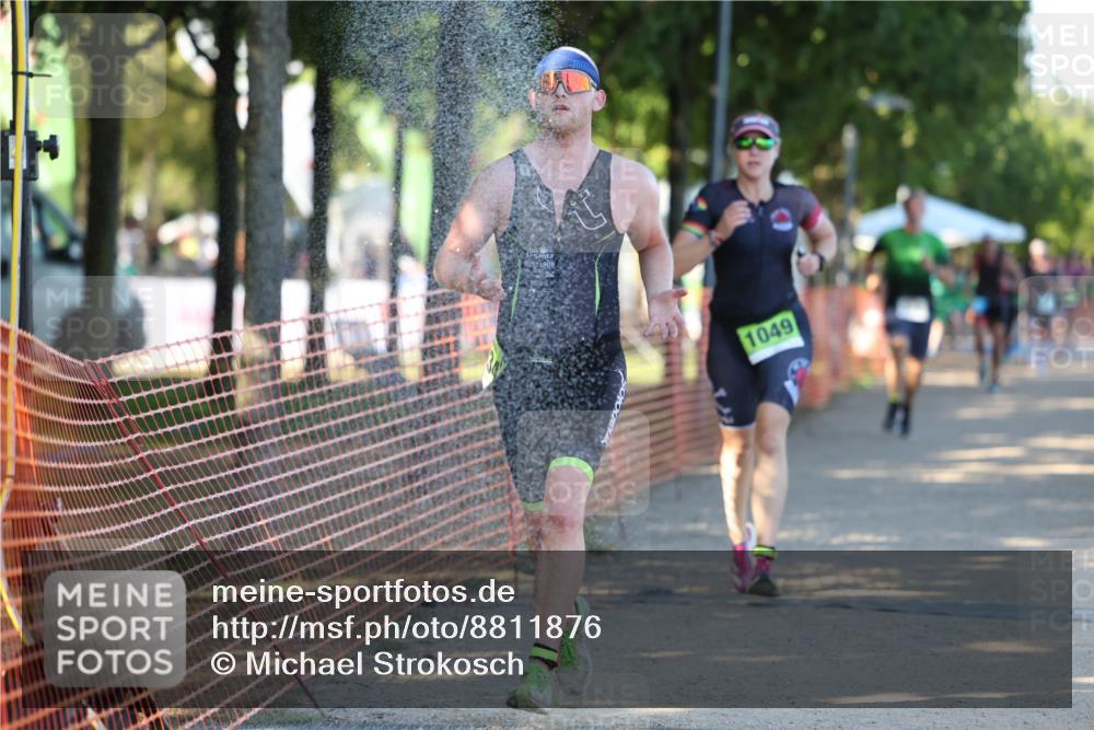 07.09.2025 - 19. Norderstedt Triathlon Michael Strokosch http://msf.ph/oto/8811876 07.09.2025 16:19:35 Laufen 534, 544, 939, 1049 meine-sportfotos.de