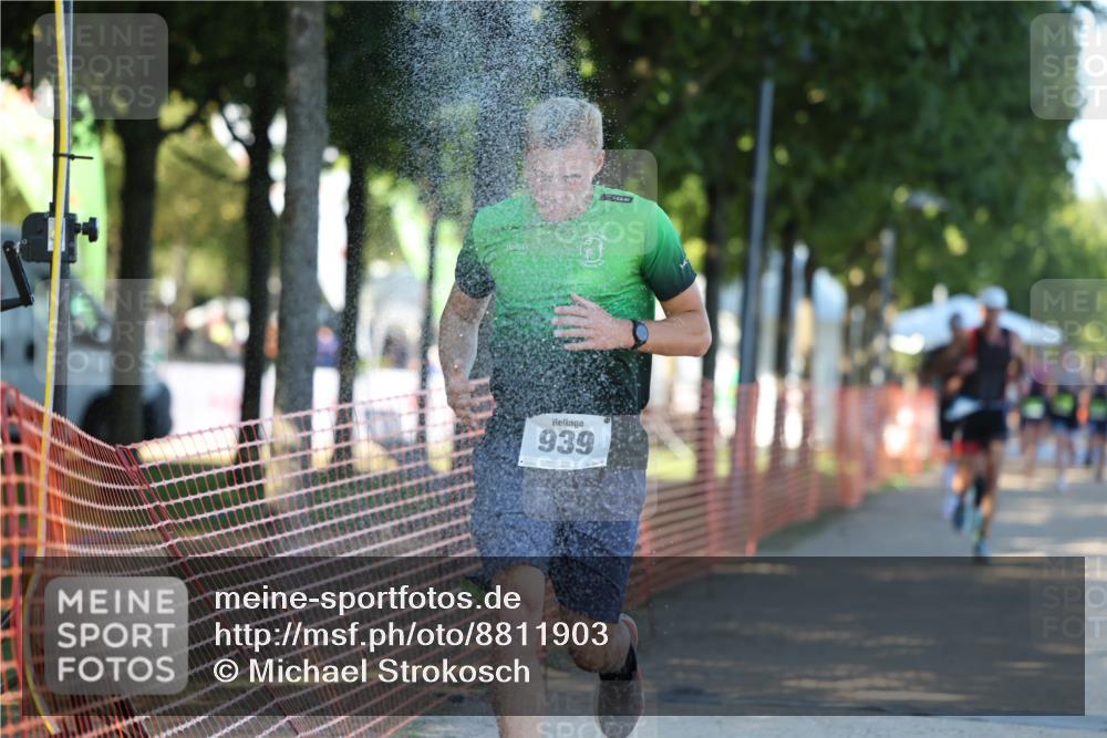 07.09.2025 - 19. Norderstedt Triathlon Michael Strokosch http://msf.ph/oto/8811903 07.09.2025 16:19:40 Laufen 415, 505, 939, 1049, 1403 meine-sportfotos.de