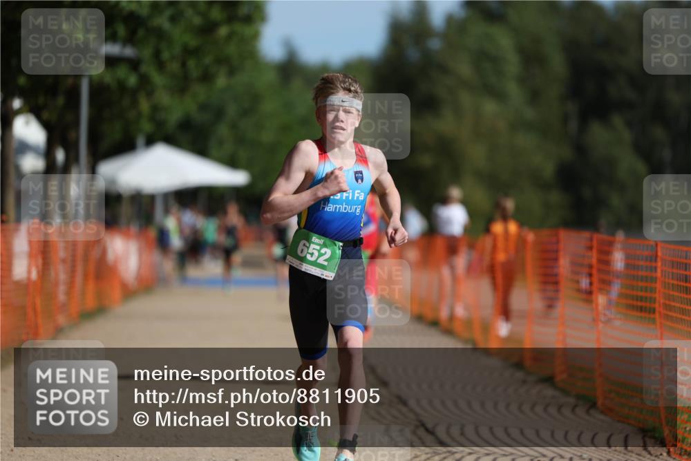07.09.2025 - 19. Norderstedt Triathlon Michael Strokosch http://msf.ph/oto/8811905 07.09.2025 10:42:33 Laufen 652, 672, 686 meine-sportfotos.de