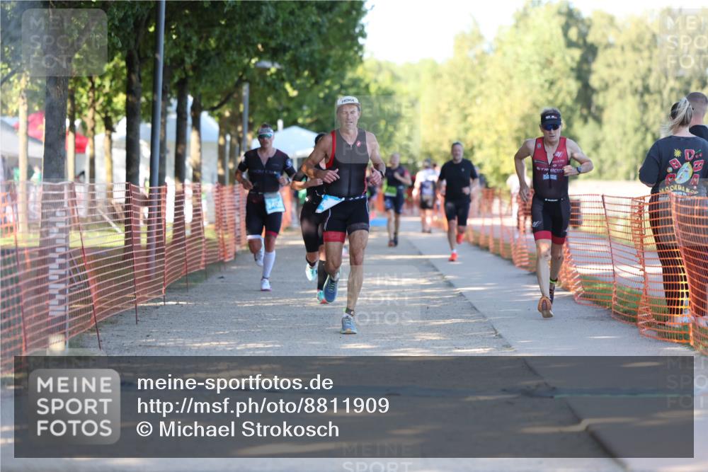 07.09.2025 - 19. Norderstedt Triathlon Michael Strokosch http://msf.ph/oto/8811909 07.09.2025 16:19:42 Laufen 415, 505, 939, 1403, 1413 meine-sportfotos.de