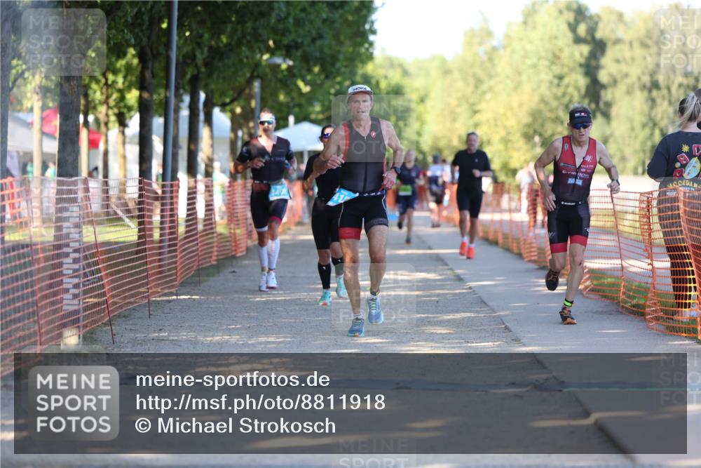 07.09.2025 - 19. Norderstedt Triathlon Michael Strokosch http://msf.ph/oto/8811918 07.09.2025 16:19:43 Laufen 415, 505, 939, 1403, 1413, 1614 meine-sportfotos.de