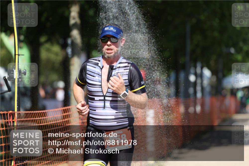 07.09.2025 - 19. Norderstedt Triathlon Michael Strokosch http://msf.ph/oto/8811978 07.09.2025 13:29:00 Laufen 179, 706, 858 meine-sportfotos.de