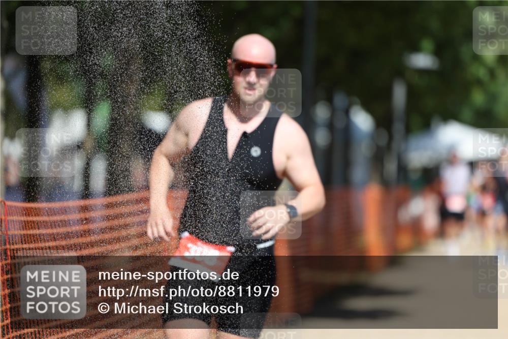 07.09.2025 - 19. Norderstedt Triathlon Michael Strokosch http://msf.ph/oto/8811979 07.09.2025 12:50:36 Laufen 182, 236, 308, 1293 meine-sportfotos.de
