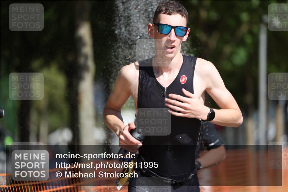 07.09.2025 - 19. Norderstedt Triathlon Michael Strokosch http://msf.ph/oto/8811995 07.09.2025 11:41:06 Laufen 1198, 1200 meine-sportfotos.de