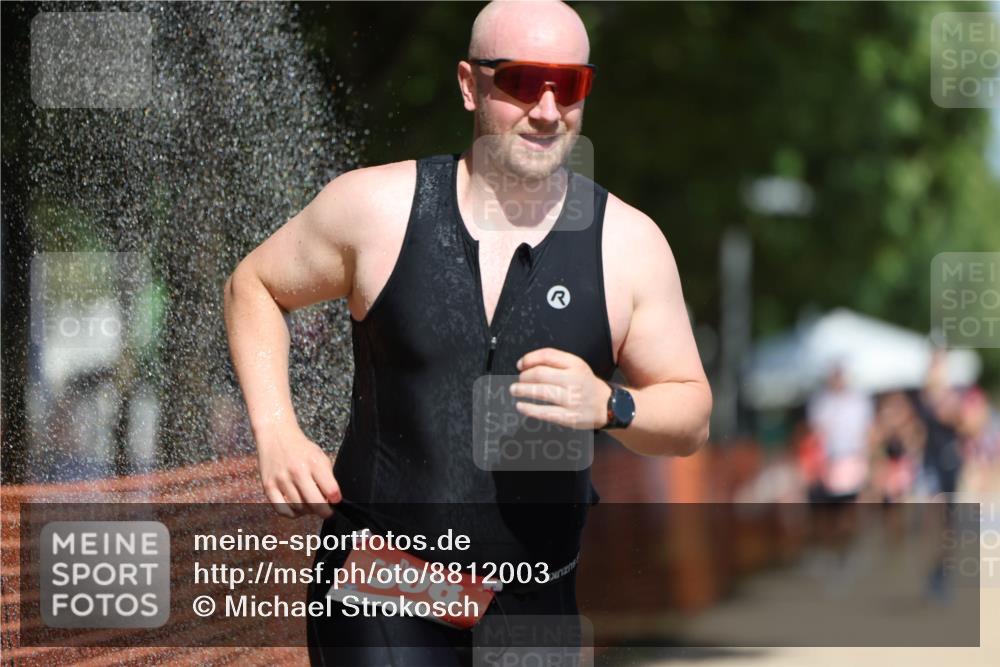 07.09.2025 - 19. Norderstedt Triathlon Michael Strokosch http://msf.ph/oto/8812003 07.09.2025 12:50:36 Laufen 182, 236, 308, 1293 meine-sportfotos.de